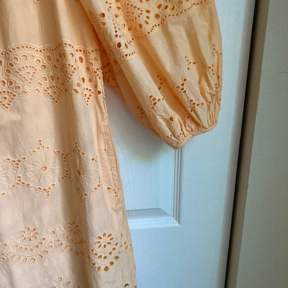 Eyelet short dress - Picture 3 of 13